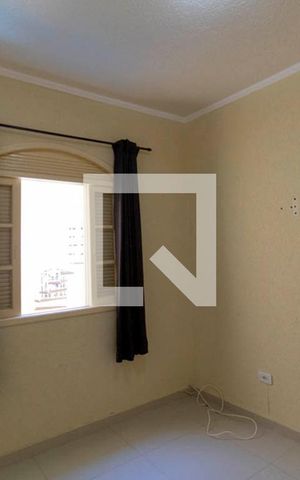 Casa à venda com 300m², 5 quartos e 6 vagas Casa à venda com 300m², 5 quartos e 6 vagasQuarto 2 Fundos