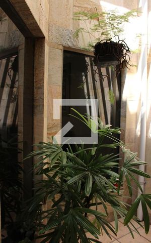 Casa à venda com 583m², 4 quartos e 6 vagasJardim