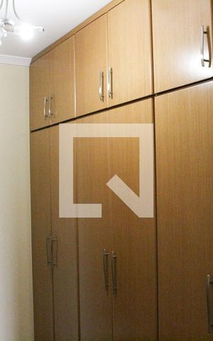 Casa à venda com 583m², 4 quartos e 6 vagas Casa à venda com 583m², 4 quartos e 6 vagasCloset da suíte