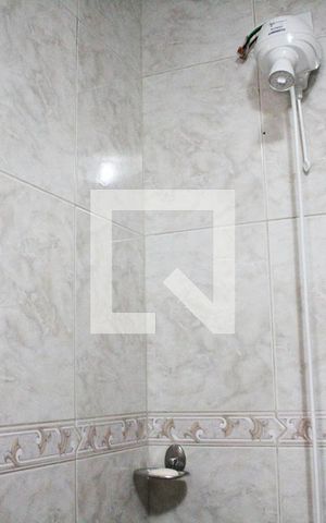 Casa à venda com 583m², 4 quartos e 6 vagas Casa à venda com 583m², 4 quartos e 6 vagasBanheiro da Suíte