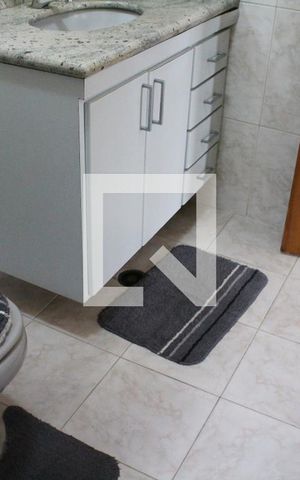Casa à venda com 583m², 4 quartos e 6 vagas Casa à venda com 583m², 4 quartos e 6 vagasBanheiro
