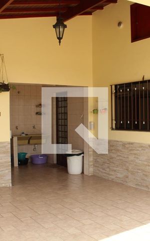Casa à venda com 583m², 4 quartos e 6 vagasÁrea de Serviço