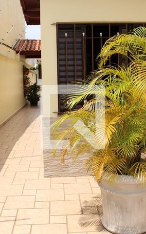 Casa à venda com 583m², 4 quartos e 6 vagasQuintal