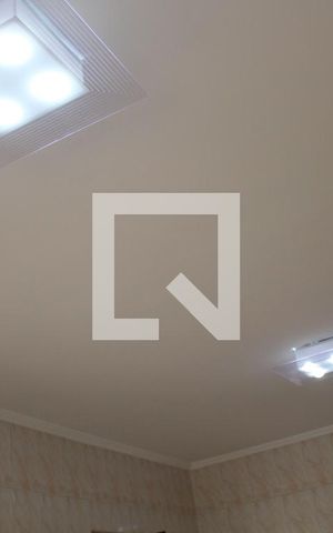 Casa à venda com 583m², 4 quartos e 6 vagas Casa à venda com 583m², 4 quartos e 6 vagasCozinha
