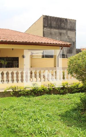 Casa à venda com 583m², 4 quartos e 6 vagasQuintal