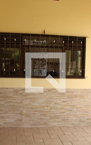 Casa à venda com 583m², 4 quartos e 6 vagasQuintal