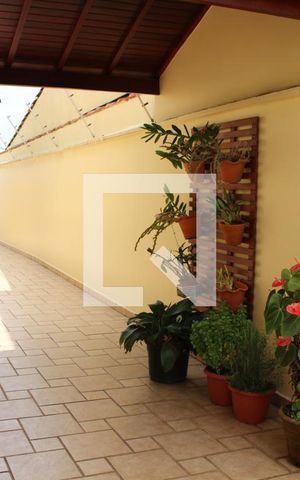 Casa à venda com 583m², 4 quartos e 6 vagasQuintal