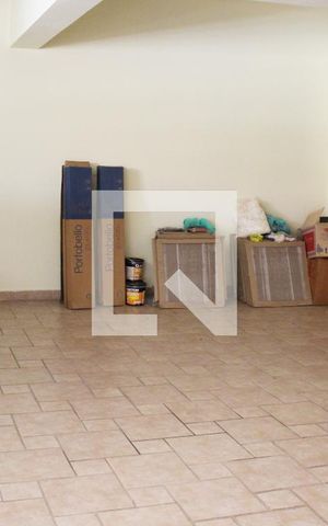 Casa à venda com 583m², 4 quartos e 6 vagas Casa à venda com 583m², 4 quartos e 6 vagasGaragem