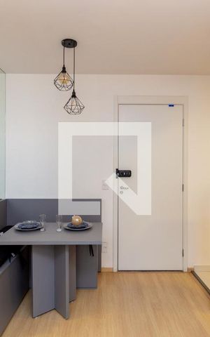 Apartamento à venda com 39m², 2 quartos e sem vaga Apartamento à venda com 39m², 2 quartos e sem vagaSala de Jantar