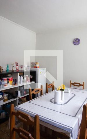 Casa à venda com 360m², 4 quartos e 4 vagasCozinha