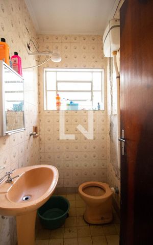 Casa à venda com 360m², 4 quartos e 4 vagasBanheiro 2
