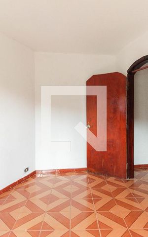 Casa para alugar com 100m², 2 quartos e sem vaga Casa para alugar com 100m², 2 quartos e sem vagaSuíte