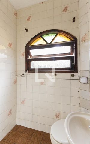 Casa para alugar com 100m², 2 quartos e sem vaga Casa para alugar com 100m², 2 quartos e sem vagaBanheiro