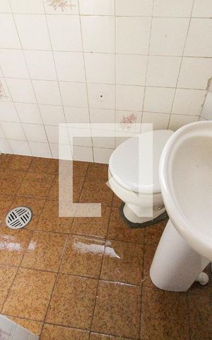 Casa para alugar com 100m², 2 quartos e sem vaga Casa para alugar com 100m², 2 quartos e sem vagaBanheiro