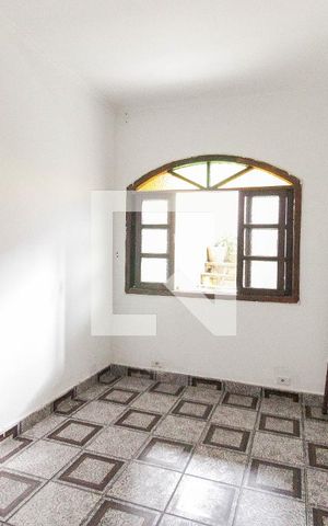 Casa para alugar com 100m², 2 quartos e sem vaga Casa para alugar com 100m², 2 quartos e sem vagaSala