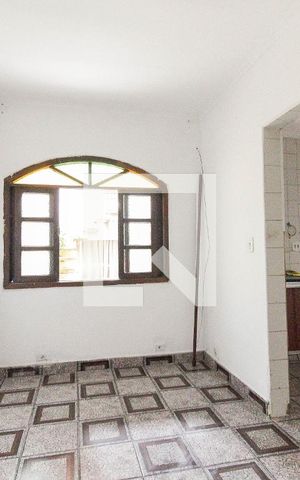 Casa para alugar com 100m², 2 quartos e sem vaga Casa para alugar com 100m², 2 quartos e sem vagaSala