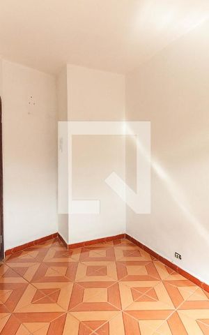 Casa para alugar com 100m², 2 quartos e sem vaga Casa para alugar com 100m², 2 quartos e sem vagaQuarto