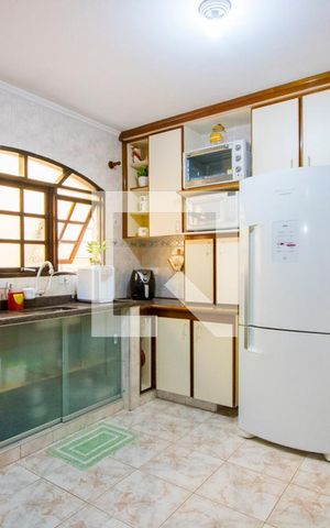 Casa à venda com 187m², 2 quartos e 2 vagas Casa à venda com 187m², 2 quartos e 2 vagasCopa/Cozinha