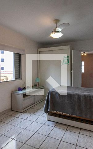 Casa à venda com 300m², 4 quartos e 3 vagas Casa à venda com 300m², 4 quartos e 3 vagasQuarto 2