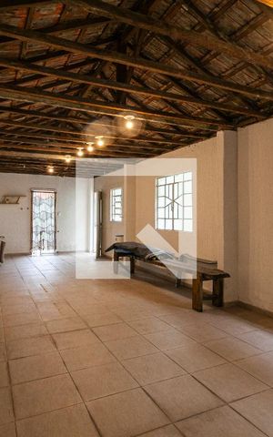 Casa à venda com 300m², 4 quartos e 3 vagas Casa à venda com 300m², 4 quartos e 3 vagasSala de jogos