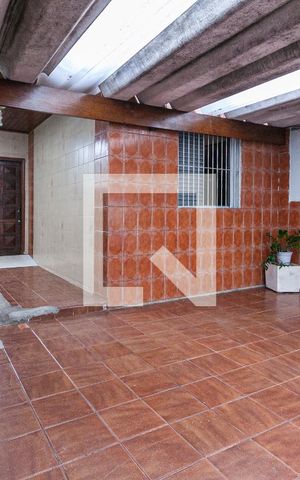 Casa à venda com 300m², 4 quartos e 3 vagas