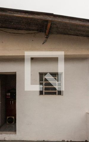 Casa à venda com 300m², 4 quartos e 3 vagas Casa à venda com 300m², 4 quartos e 3 vagasVaranda Quarto 2