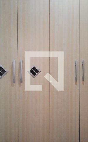 Apartamento para alugar com 60m², 2 quartos e sem vagaCloset