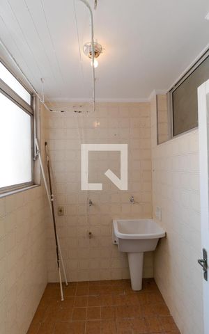 Apartamento à venda com 62m², 1 quarto e sem vaga Apartamento à venda com 62m², 1 quarto e sem vagaÁrea de Serviço
