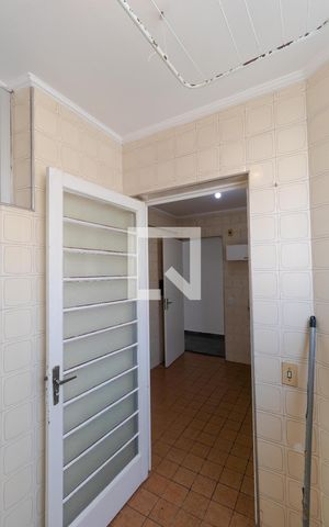 Apartamento à venda com 62m², 1 quarto e sem vaga Apartamento à venda com 62m², 1 quarto e sem vagaÁrea de Serviço