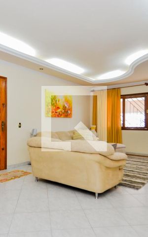 Casa à venda com 275m², 3 quartos e 3 vagasSala