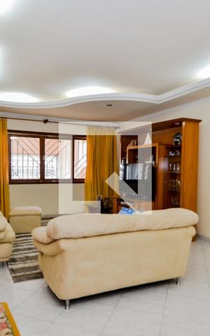 Casa à venda com 275m², 3 quartos e 3 vagasSala