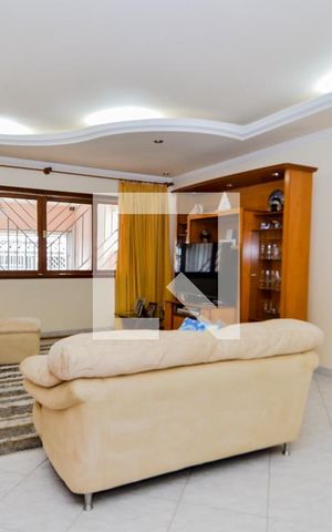Casa à venda com 275m², 3 quartos e 3 vagasSala