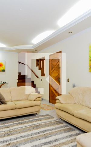 Casa à venda com 275m², 3 quartos e 3 vagasSala