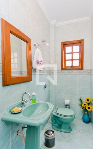 Casa à venda com 275m², 3 quartos e 3 vagasLavabo 