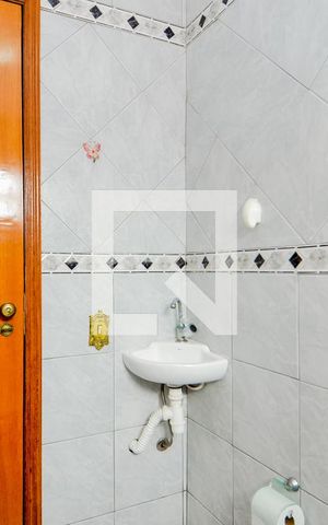 Casa à venda com 275m², 3 quartos e 3 vagasBanheiro da Suíte 3