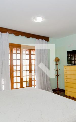 Casa à venda com 275m², 3 quartos e 3 vagasSuíte 1