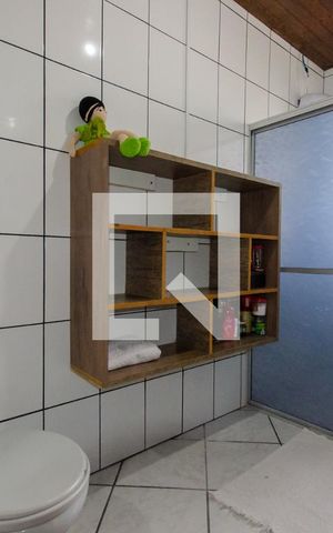 Casa para alugar com 200m², 5 quartos e 5 vagasBanheiro social