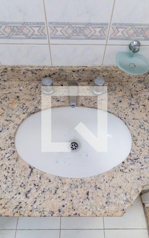 Apartamento para alugar com 55m², 2 quartos e 1 vaga Apartamento para alugar com 55m², 2 quartos e 1 vagaDetalhe - Banheiro