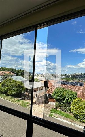 Casa à venda com 400m², 3 quartos e 4 vagasSacada - Janela