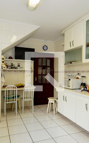 Casa à venda com 100m², 3 quartos e 2 vagasCozinha