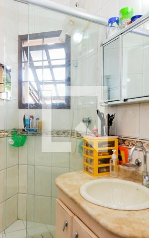 Casa à venda com 100m², 3 quartos e 2 vagasBanheiro da Suíte