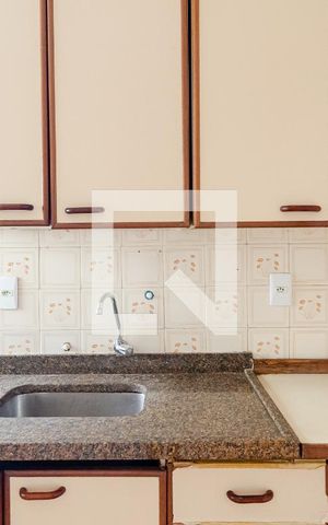 Apartamento para alugar com 78m², 3 quartos e sem vaga Apartamento para alugar com 78m², 3 quartos e sem vagaCozinha