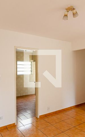 Apartamento para alugar com 78m², 3 quartos e sem vaga Apartamento para alugar com 78m², 3 quartos e sem vagaSala