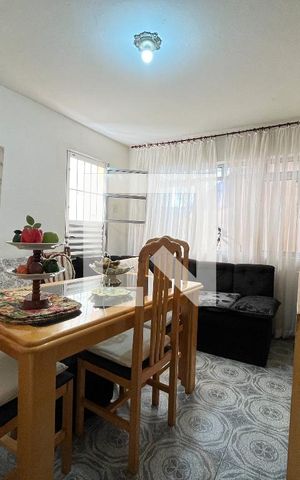 Casa à venda com 240m², 5 quartos e 3 vagas Casa à venda com 240m², 5 quartos e 3 vagasCasa 3 - Sala