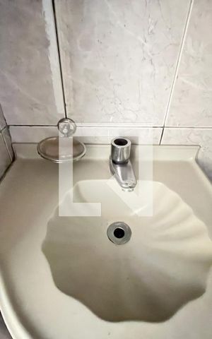 Casa à venda com 240m², 5 quartos e 3 vagas Casa à venda com 240m², 5 quartos e 3 vagasCasa 5 - Banheiro
