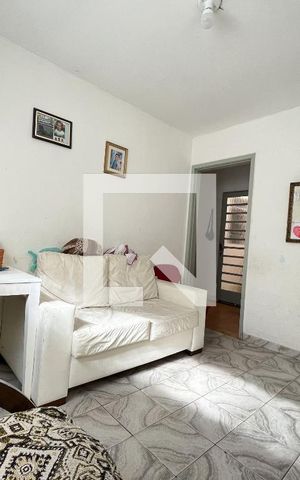 Casa à venda com 240m², 5 quartos e 3 vagas Casa à venda com 240m², 5 quartos e 3 vagasCasa 1 - Sala
