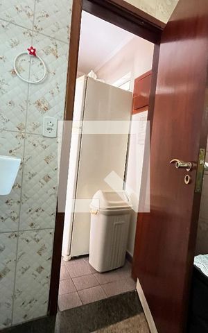 Casa à venda com 240m², 5 quartos e 3 vagas Casa à venda com 240m², 5 quartos e 3 vagasCasa 4 - Banheiro