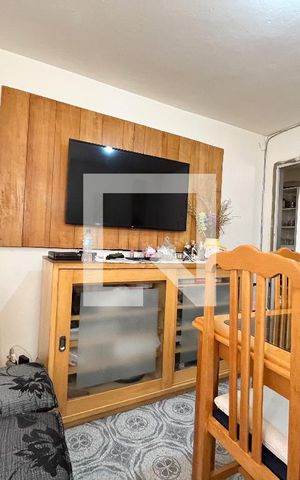 Casa à venda com 240m², 5 quartos e 3 vagas Casa à venda com 240m², 5 quartos e 3 vagasCasa 3 - Sala
