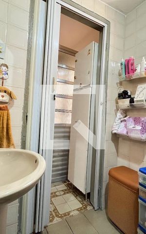 Casa à venda com 240m², 5 quartos e 3 vagas Casa à venda com 240m², 5 quartos e 3 vagasCasa 3 - Banheiro
