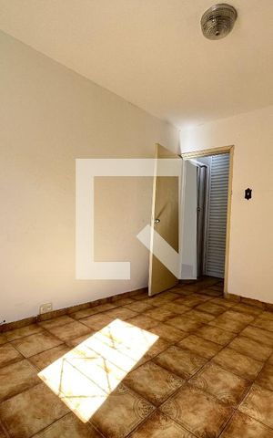 Casa à venda com 240m², 5 quartos e 3 vagas Casa à venda com 240m², 5 quartos e 3 vagasCasa 5 - Quarto 5